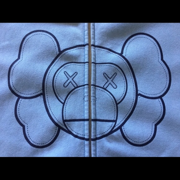 Bape X Kaws Milo Hoodie “Frost” - Picture 3 of 7